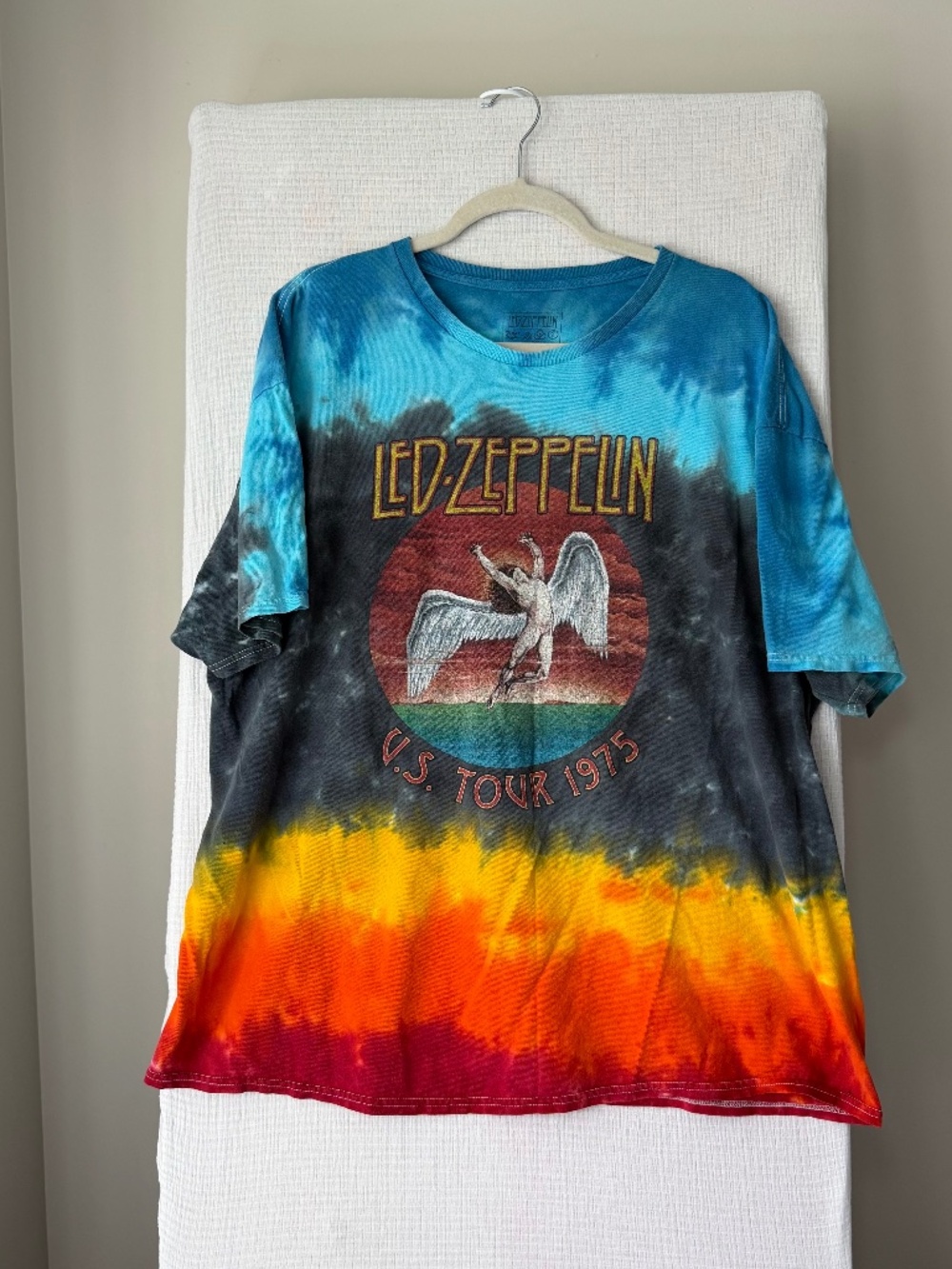 LED ZEPPELIN- ICARUS US TOUR 1975-TIE DYE T-SHIRT 2XL  Retro Style  Band Tee